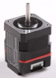 NEMA17 integruota žingsninio variklio pavara